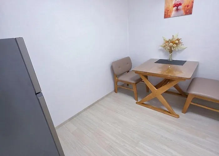 House, A 10-minute Walk From Sangil Station Villa *