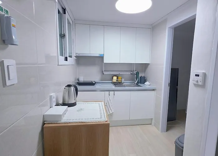 House, A 10-minute Walk From Sangil Station